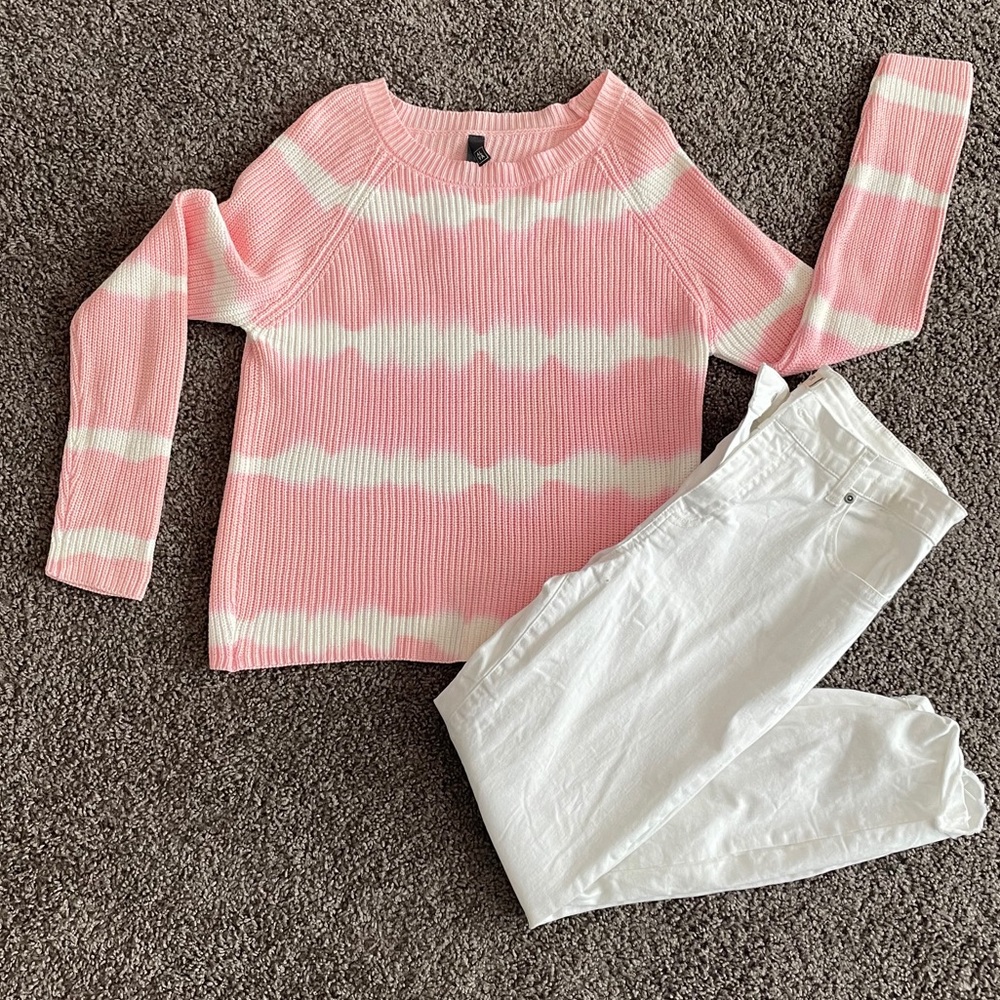 Pink ribbed sweater with white tie die stripes